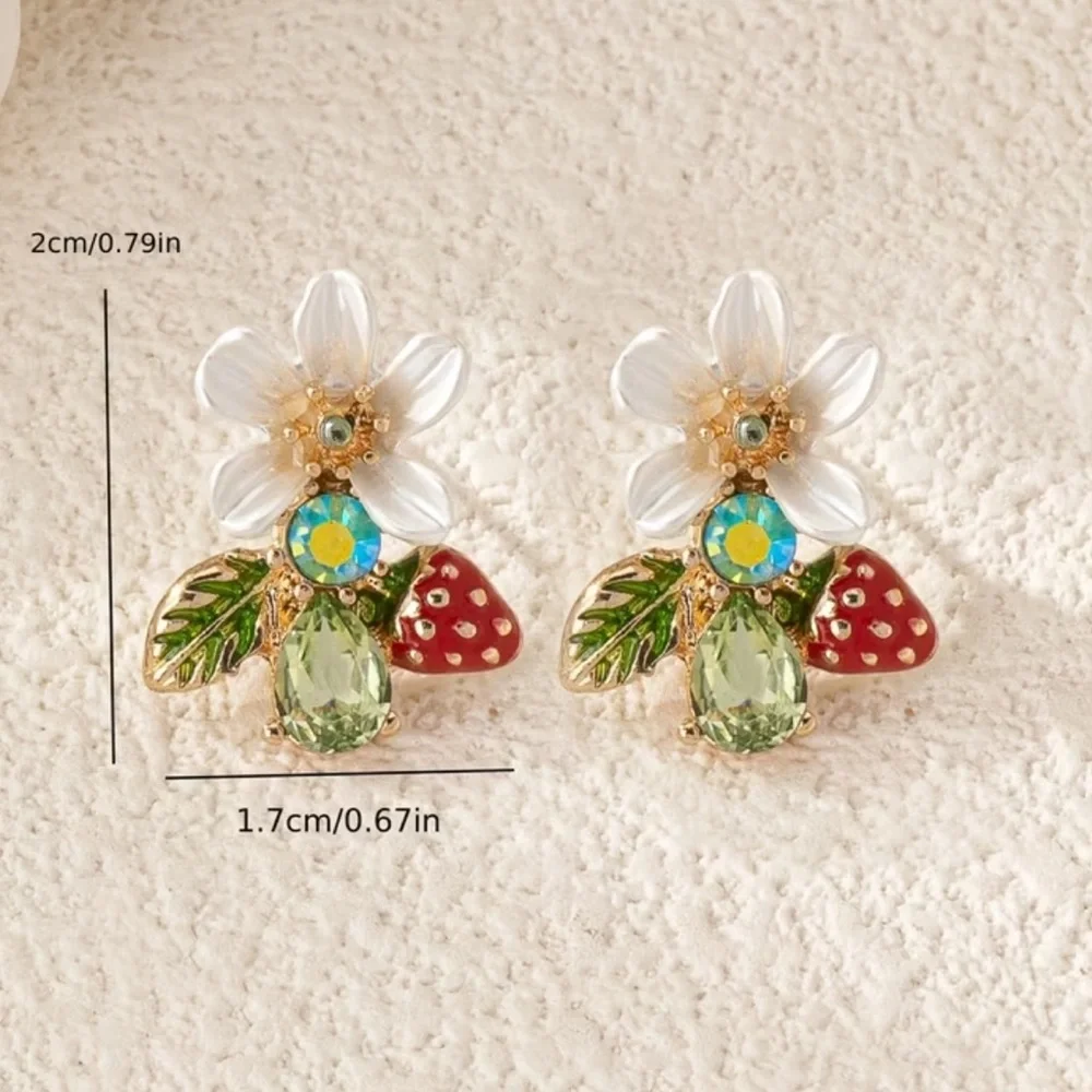 🍓Unique Floral Fruity Cluster Crystal Statement Earrings